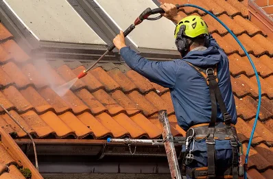 Démoussage et hydrofuge de toiture à Boumourt